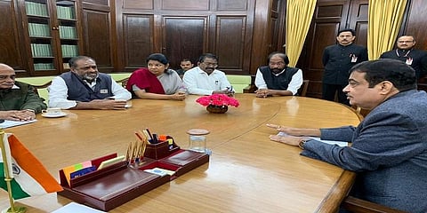 மத்திய அமைச்சருடன் மேகதாது குறித்து தமிழக எம்.பிக்கள் ஆலோசனை