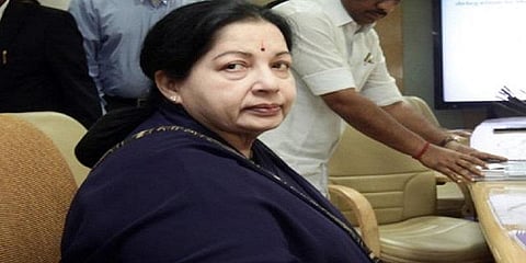 ஜெயலலிதா சொத்து விவரங்களை தாக்கல் செய்ய உயர்நீதிமன்றம் உத்தரவு
