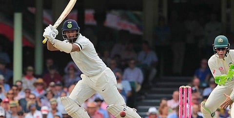 7 ரன்னில் இரட்டை சதத்தை தவறவிட்டார் புஜாரா!