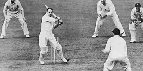 7வது பேட்ஸ்மேனாக களமிறங்கி 270 ரன்கள் குவிப்பு - கிரிக்கெட் ‘டான்’ பிராட்மேன்