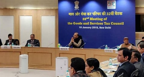 ஜிஎஸ்டி வரி விலக்கு வரம்பு 40 லட்சமாக உயர்வு