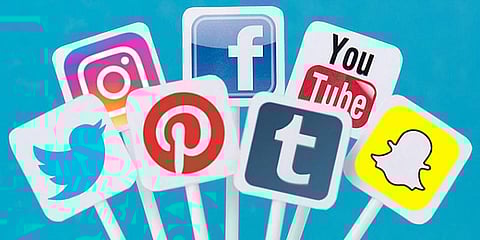 சமூக வலைத்தளத்தில் அரசியல் கருத்துக்களை தடுக்க முடியாது: தேர்தல் கமிஷன்