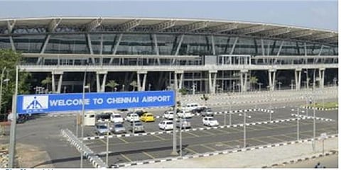 கடும் பனி மூட்டம்: சென்னையில் விமான சேவை பாதிப்பு