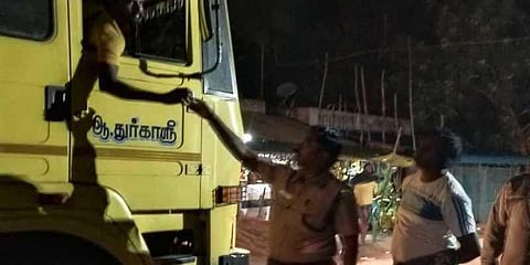 அரியலூரில் அதிகாலை நிறுத்தப்படும் வாகனங்கள்..! - காவலர்களின் ஆரோக்ய முயற்சி