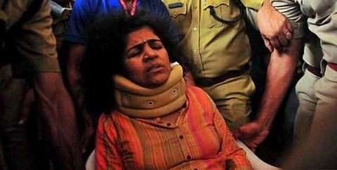 மாமியாரை தாக்கியதாக, சபரிமலை சென்றுவந்த கனகதுர்கா மீது வழக்கு