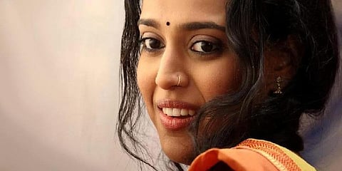 'பாலியல் சீண்டல் என தெரிவதற்கே 8 ஆண்டுகள் ஆனது' நடிகை ஸ்வரா பாஸ்கர்