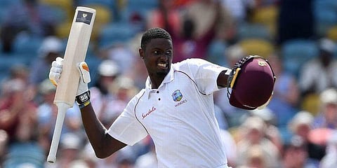 இரட்டை சதம் விளாசினார் ஹோல்டர்: இங்கிலாந்து அணி திணறல்!