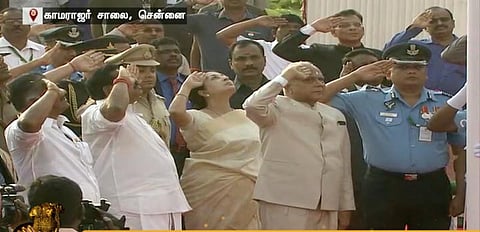 குடியரசு தினம்: சென்னையில் ஆளுநர் தேசிய கொடி ஏற்றினார்