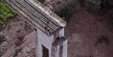 பிரேசிலில் அணை உடைந்து 40 பேர் பலி: 300 பேர் மாயம்!