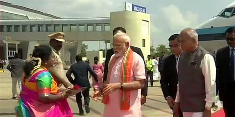 மதுரை வந்தார் பிரதமர் மோடி