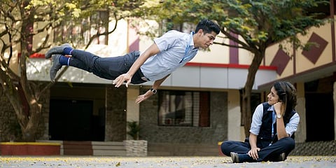 தமிழில் வருகிறது பிரியா வாரியரின், ’ஒரு அடார் லவ்’