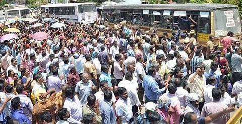 விரும்பும் இடத்திற்கு பணியிட மாற்றம்: ஆசிரியர்களுக்கு அரசு உறுதி