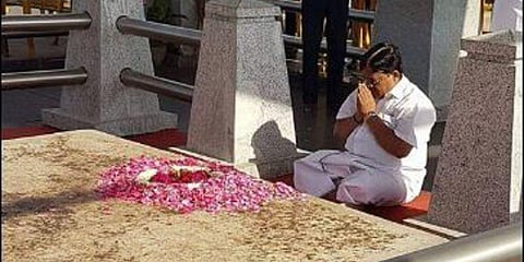 “தேர்தல் குழு எதிலும் நான் இல்லை, ஆனால் அம்மா இருந்தபோது.. ” - மைத்ரேயன் தர்மயுத்தம் ?