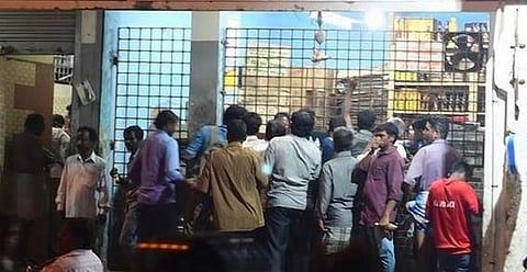 நாளை டாஸ்மாக் கடைகளை மூட நீதிமன்றம் உத்தரவு