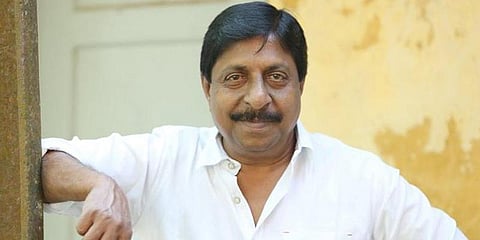 பிரபல நடிகர்-இயக்குனர் சீனிவாசனுக்கு மாரடைப்பு: மருத்துவமனையில் அனுமதி!