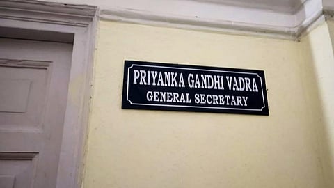 காங்கிரஸ் தலைமை அலுவலகத்தில் பிரியங்கா காந்திக்கு தனி அறை !