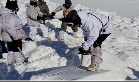 ஜம்மு- காஷ்மீர் பனிப்பொழிவில் சிக்கி ஏழுபேர் மாயம்