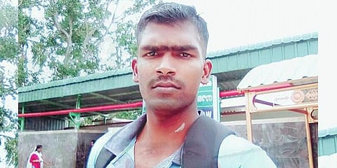 காதல் தோல்வியால் ஆயுதப்படை காவலர் தூக்கிட்டு தற்கொலை?