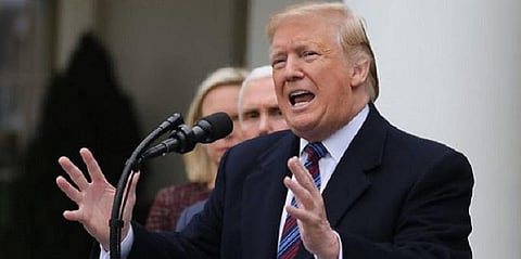 சுவர் எழுப்பும் விவகாரம் - தேசிய நெருக்கடி நிலையை பிரகடனம் செய்தார் ட்ரம்ப்