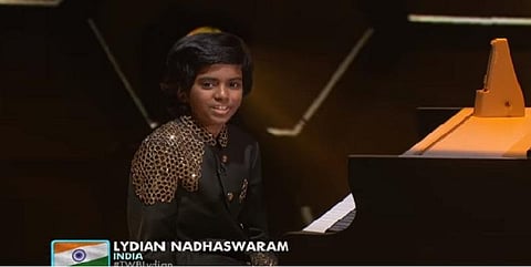 அதிவேகத்தில் பியானோ வாசித்து உலக அரங்கை அதிரவைத்த சென்னை சிறுவன்!