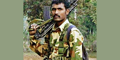 திருமணம் ஆகி 10 மாதங்கள்... வயதான பெற்றோர்... உயிரிழந்த வீரர் குருவின் மறுபக்கம்..!