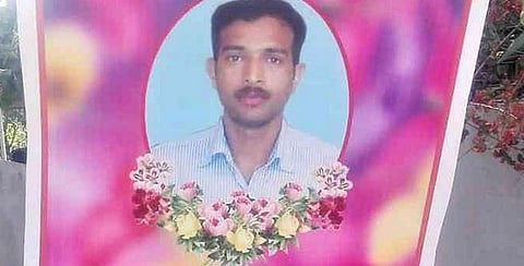 “வசந்தகுமார் உயிரிழந்துவிட்டார். நாங்கள் எங்கள் ஹீரோவை இழந்துவிட்டோம்”- சோகத்தில் கிராமத்தினர்..!