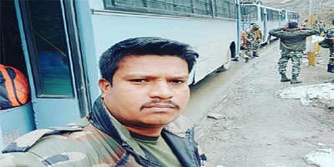 சிஆர்பிஎப் வீரரின் கடைசி செல்ஃபி, கடைசி தொலைபேசி உரையாடல்