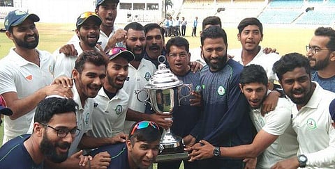 பரிசுத்தொகையை வீரர்களின் குடும்பங்களுக்கு அளித்த விதர்பா அணி!