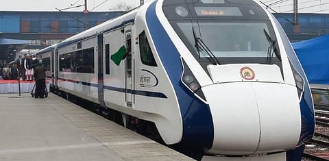 வந்தே பாரத் ரயிலில் 2 வாரங்களுக்கு டிக்கெட் முன்பதிவு முடிந்தது