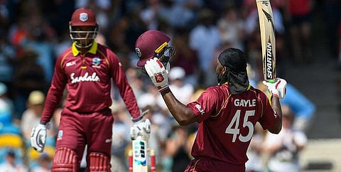 வீணானது கிறிஸ் கெய்ல் விளாசல் சதம்: விரட்டி வென்றது இங்கிலாந்து!