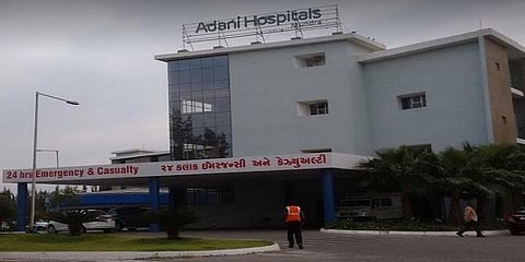 அதானி மருத்துவமனையில் ஆயிரம் குழந்தைகள் உயிரிழப்பு - குஜராத் அரசு