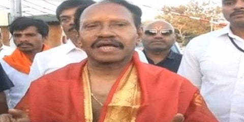 “மத்தியில் தமிழகத்திற்கு சாதகமான ஆட்சி வரப்போகிறது” - தம்பிதுரை