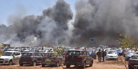 சென்னையில் பெரும் தீ விபத்து - 200க்கும் மேலான கார்கள் சேதம்