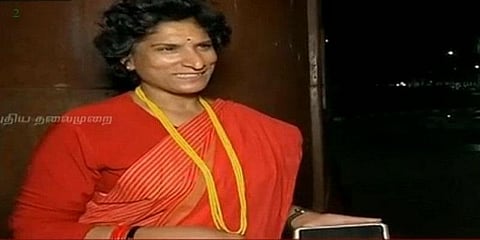 சுகாதாரத்தை அளவிடும் பணியில் இந்தியாவை சுற்றிவரும் கோவை பெண்மணி..!