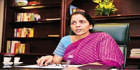 இந்திய கடற்படைக்கு புதிதாக 3 கப்பல்கள் - பாதுகாப்புத்துறை கூட்டத்தில் முடிவு