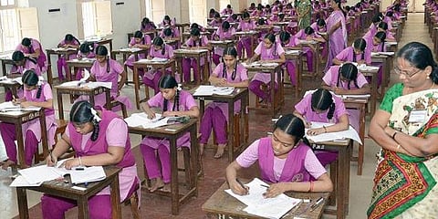 இன்று தொடங்குகிறது 12ஆம் வகுப்பு பொதுத்தேர்வு