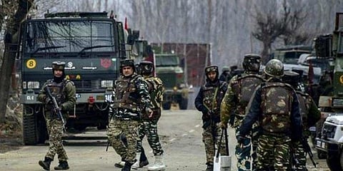 குப்வாரா என்கவுண்டர் - பாதுகாப்பு படை வீரர் உட்பட 5 பேர் உயிரிழப்பு