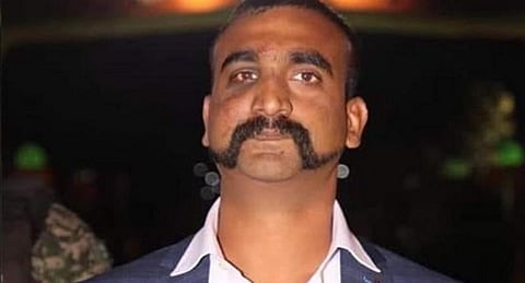 அபிநந்தன் பெயரில் வலம் வரும் போலி ட்விட்டர், பேஸ்புக் கணக்குகள் !