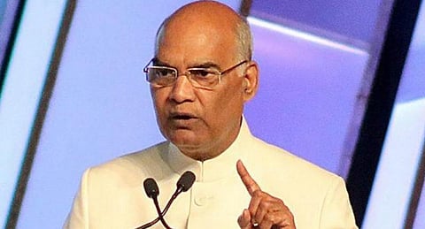 வங்கி கணக்கு, சிம் கார்டுக்கு விரும்பினால் ஆதார்: குடியரசுத் தலைவர் ஒப்புதல்