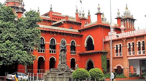 எய்ட்ஸ் தொற்று பாதிக்கப்பட்டவருக்கு மனிதாபிமானத்தில் தண்டனை ரத்து..!