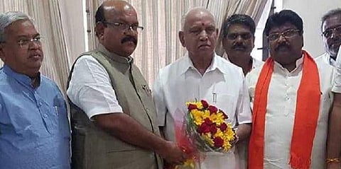 பாஜகவில் இணைந்த காங். எம்.எல்.ஏ - கர்நாடகாவில் திடீர் திருப்பம்