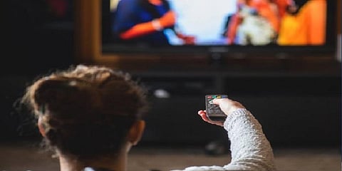 சீரியல்களால் சீரழிகிறதா குடும்ப பந்தம்? - சென்னை உயர் நீதிமன்றம் கேள்வி