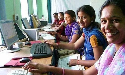 பணியிடங்களிலும் பாகுபாட்டை சந்திக்கும் பெண்கள்..!