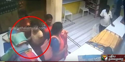 காரில் உலா வந்து பட்டுப்புடவை திருடிய கும்பல்