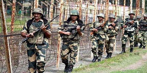 இந்திய எல்லைக்குள் வந்த பாக். உளவு விமானம் விரட்டியடிப்பு