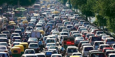 கார், இருசக்கர வாகனங்களின் விற்பனை சரிவு