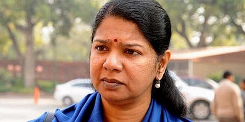 பொள்ளாச்சி விவகாரத்தில் யாரையோ காப்பாற்ற முயற்சி: கனிமொழி எம்.பி புகார்