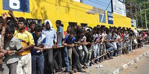 “அலைமோதப் போகும் ரசிகர்கள்” - மார்ச் 16ல் ஐபிஎல் டிக்கெட் விற்பனை