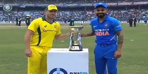 ஆஸி முதலில் பேட்டிங் ! சாஹல், ராகுல் அணியிலிருந்து நீக்கம்