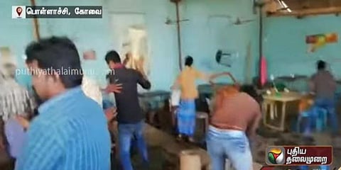 பொள்ளாச்சி கொடூரம் எதிரொலி : நாகராஜ் பாரை சூறையாடிய மக்கள்